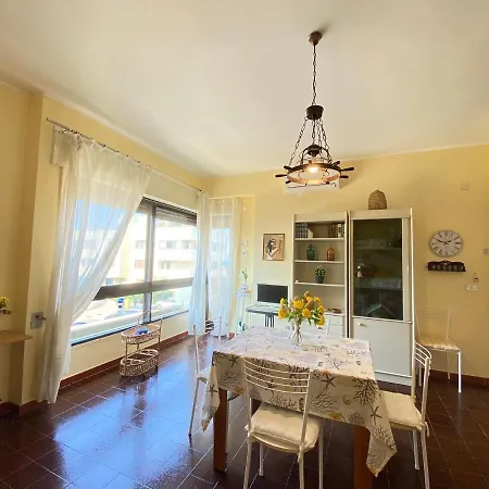 Mare Fuori Apartment *